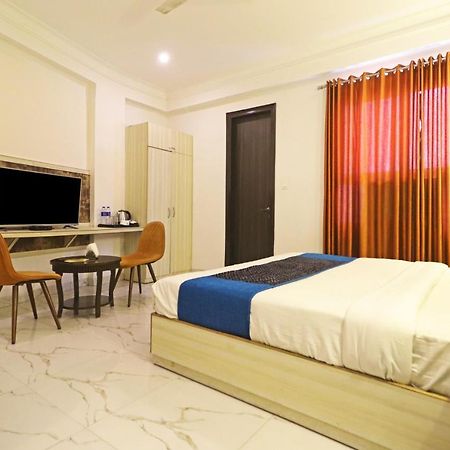Hotel Almora Near Delhi Airport New Delhi Ngoại thất bức ảnh