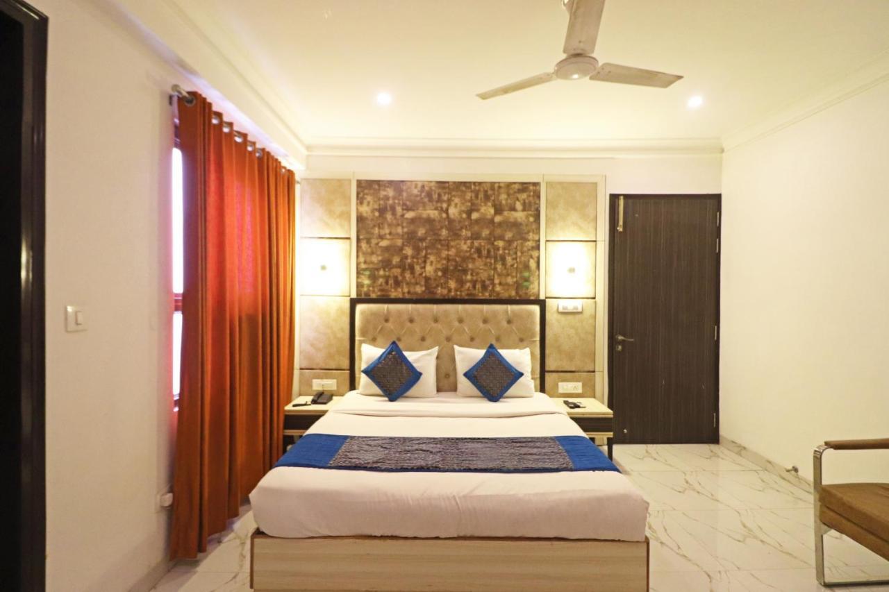 Hotel Almora Near Delhi Airport New Delhi Ngoại thất bức ảnh