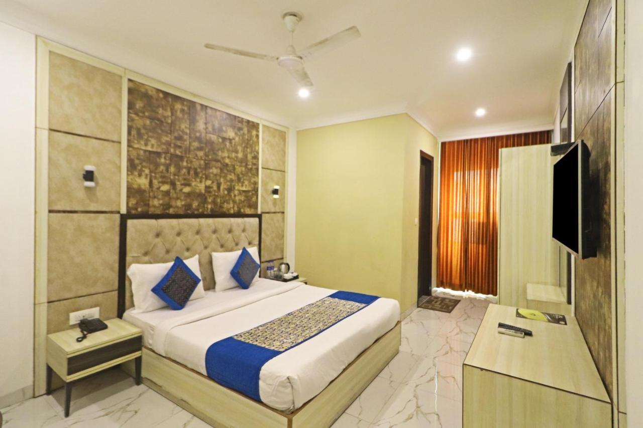 Hotel Almora Near Delhi Airport New Delhi Ngoại thất bức ảnh