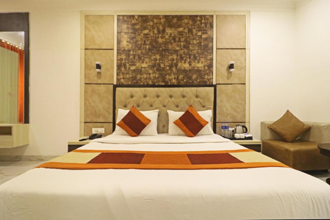Hotel Almora Near Delhi Airport New Delhi Ngoại thất bức ảnh
