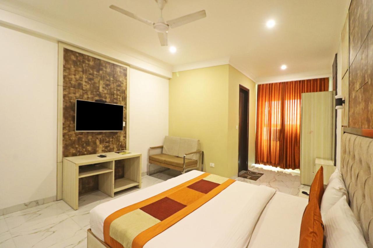Hotel Almora Near Delhi Airport New Delhi Ngoại thất bức ảnh