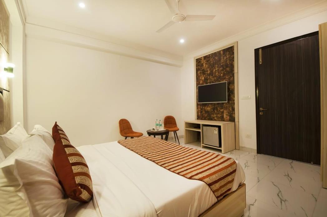 Hotel Almora Near Delhi Airport New Delhi Ngoại thất bức ảnh