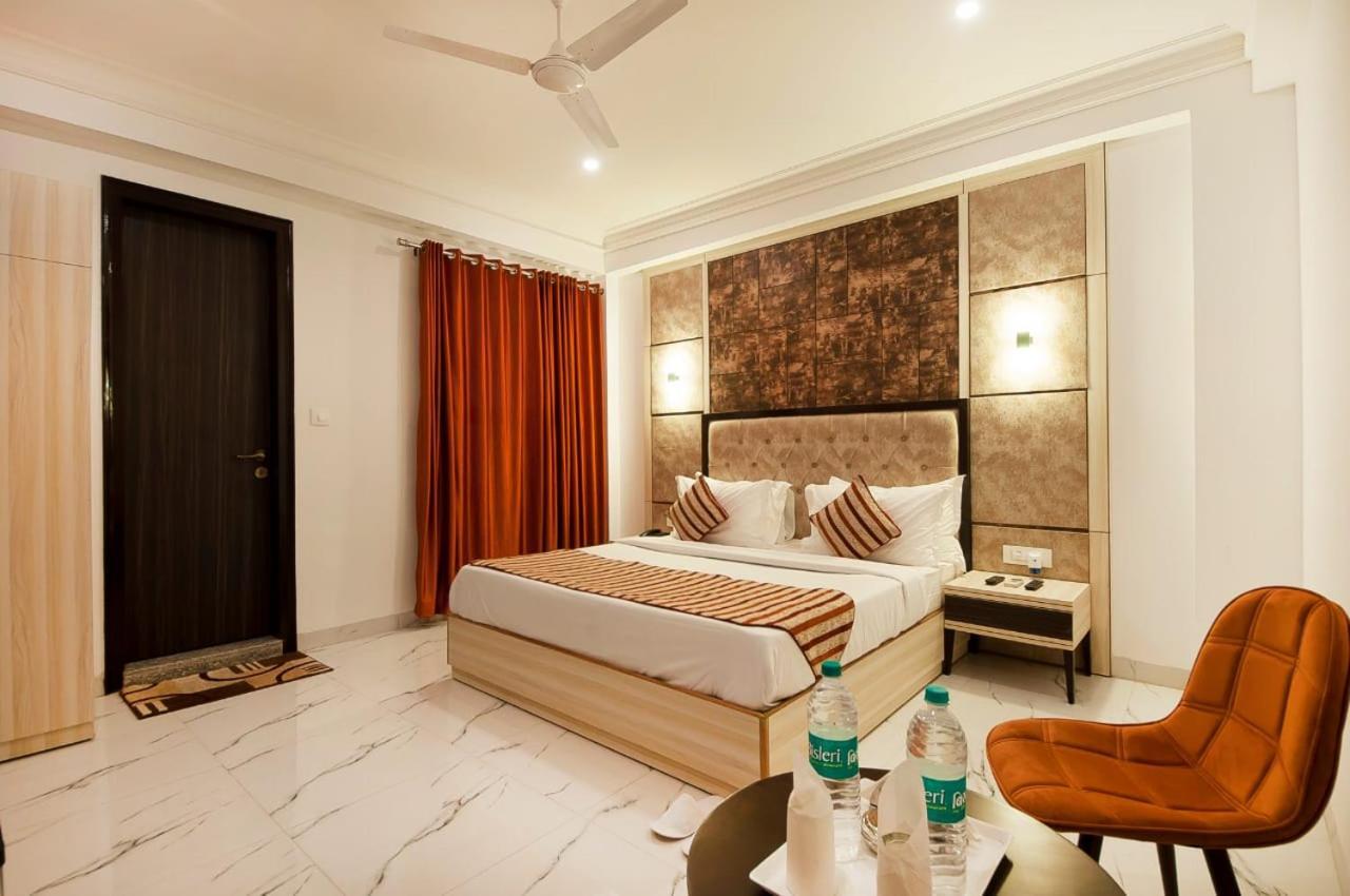 Hotel Almora Near Delhi Airport New Delhi Ngoại thất bức ảnh