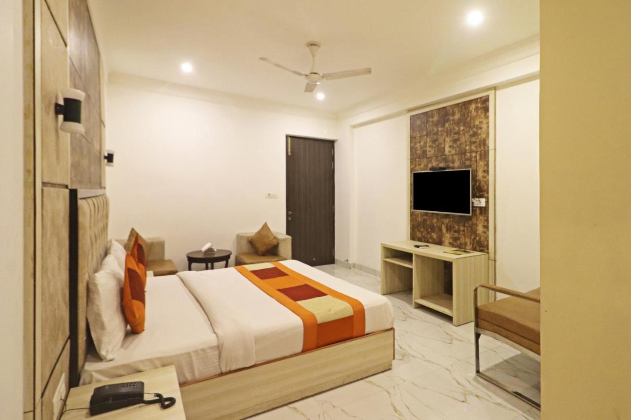 Hotel Almora Near Delhi Airport New Delhi Ngoại thất bức ảnh