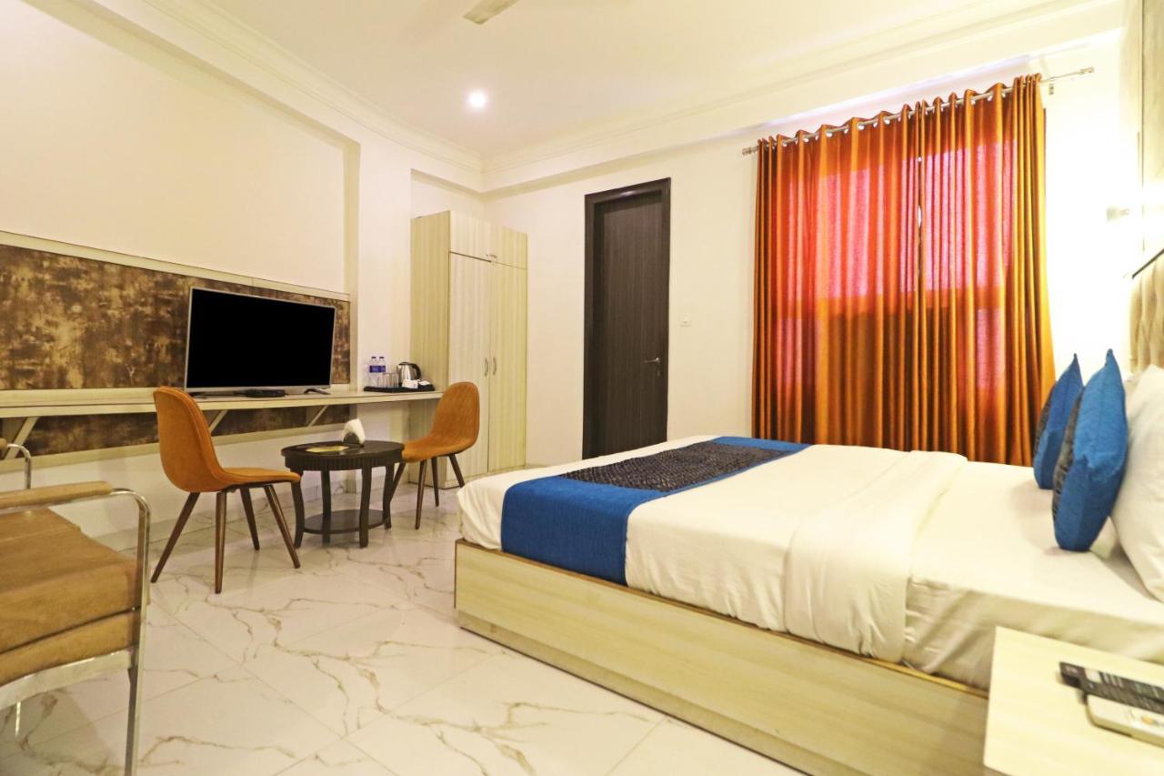 Hotel Almora Near Delhi Airport New Delhi Ngoại thất bức ảnh