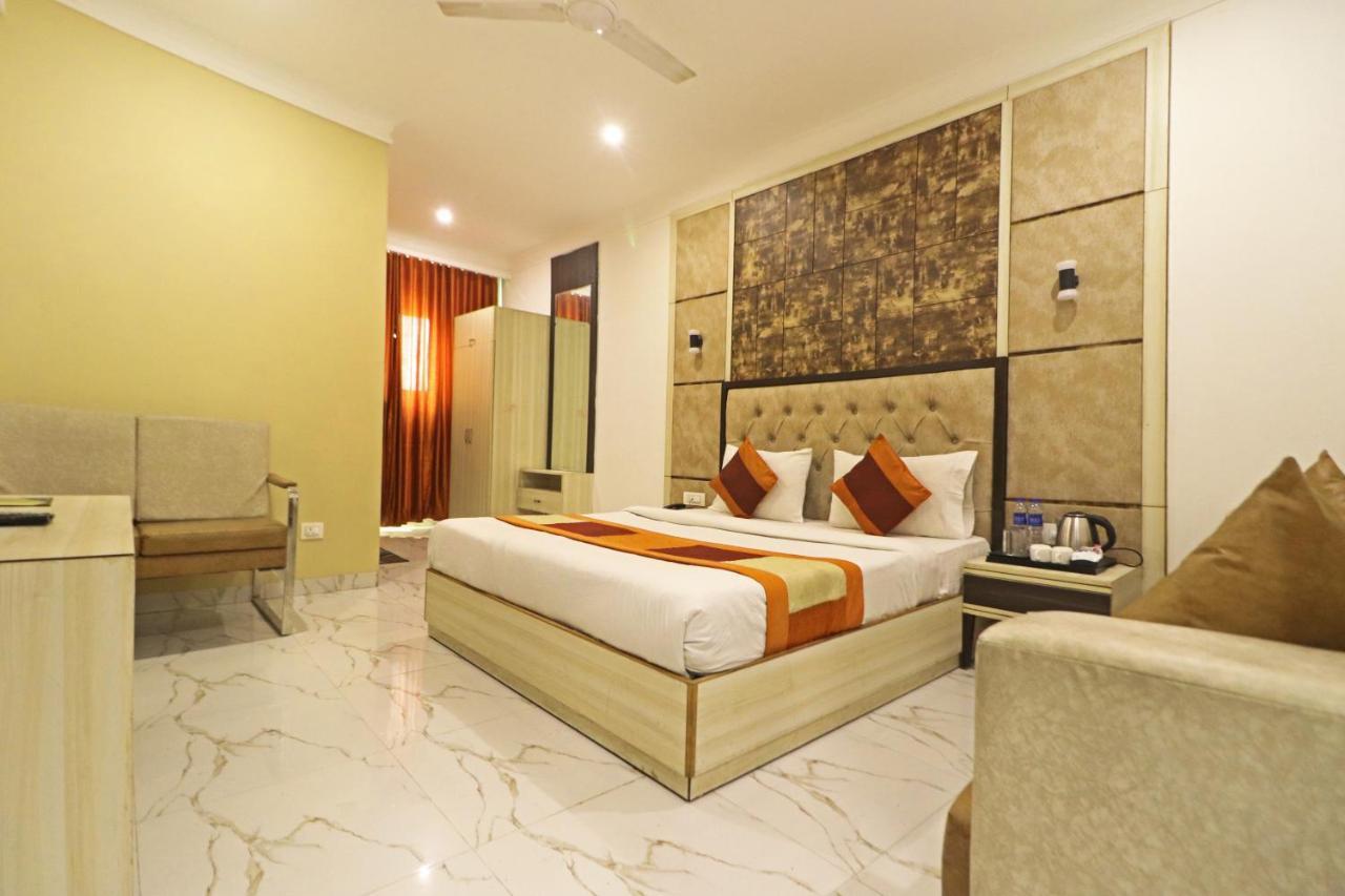 Hotel Almora Near Delhi Airport New Delhi Ngoại thất bức ảnh