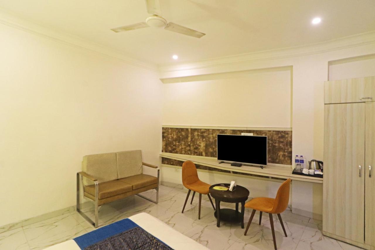Hotel Almora Near Delhi Airport New Delhi Ngoại thất bức ảnh