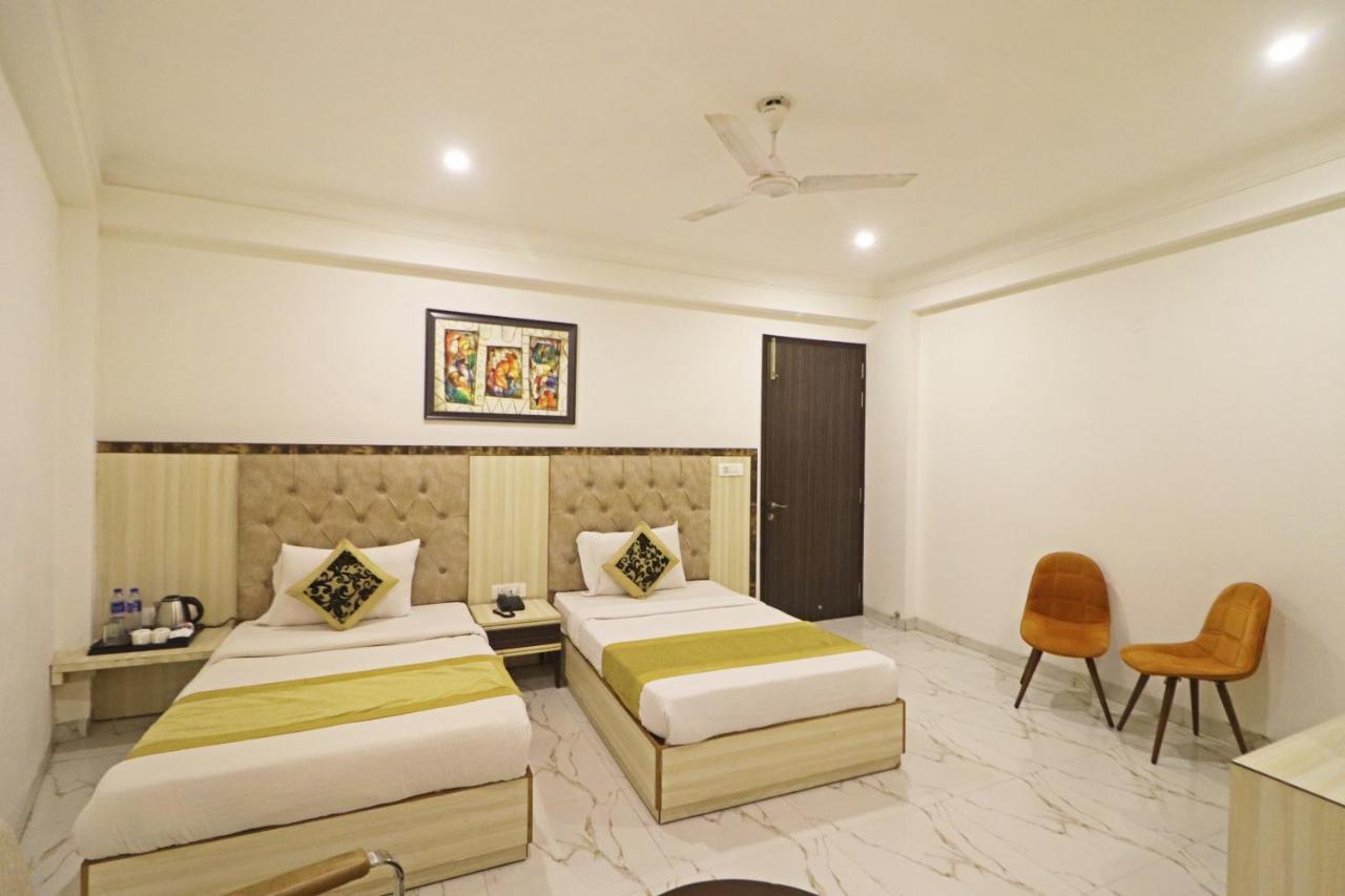 Hotel Almora Near Delhi Airport New Delhi Ngoại thất bức ảnh