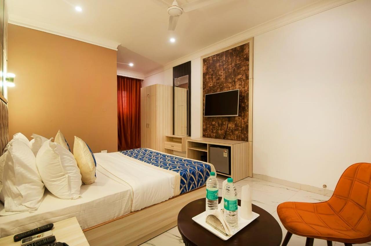 Hotel Almora Near Delhi Airport New Delhi Ngoại thất bức ảnh